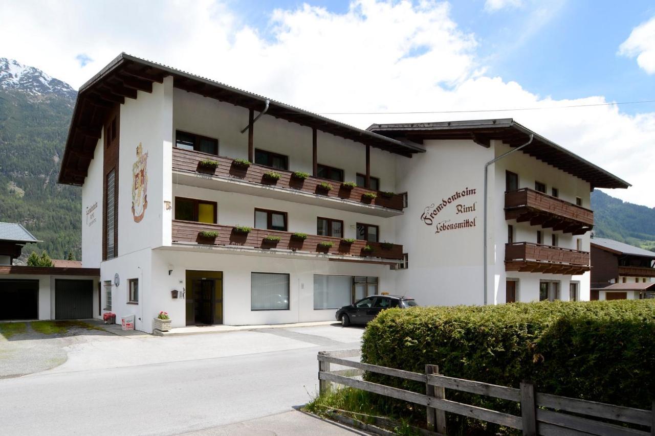 Gaestehaus Riml Längenfeld Exteriör bild